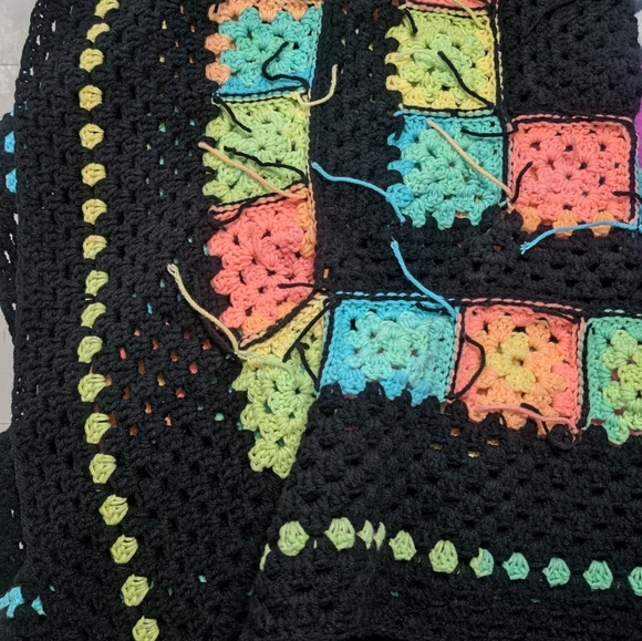 😍 Homemade Colorful 🌈 Crochet 🧶 🧶 Grannysquare Throw Blanket 80" X 80" - Picture 7 of 7